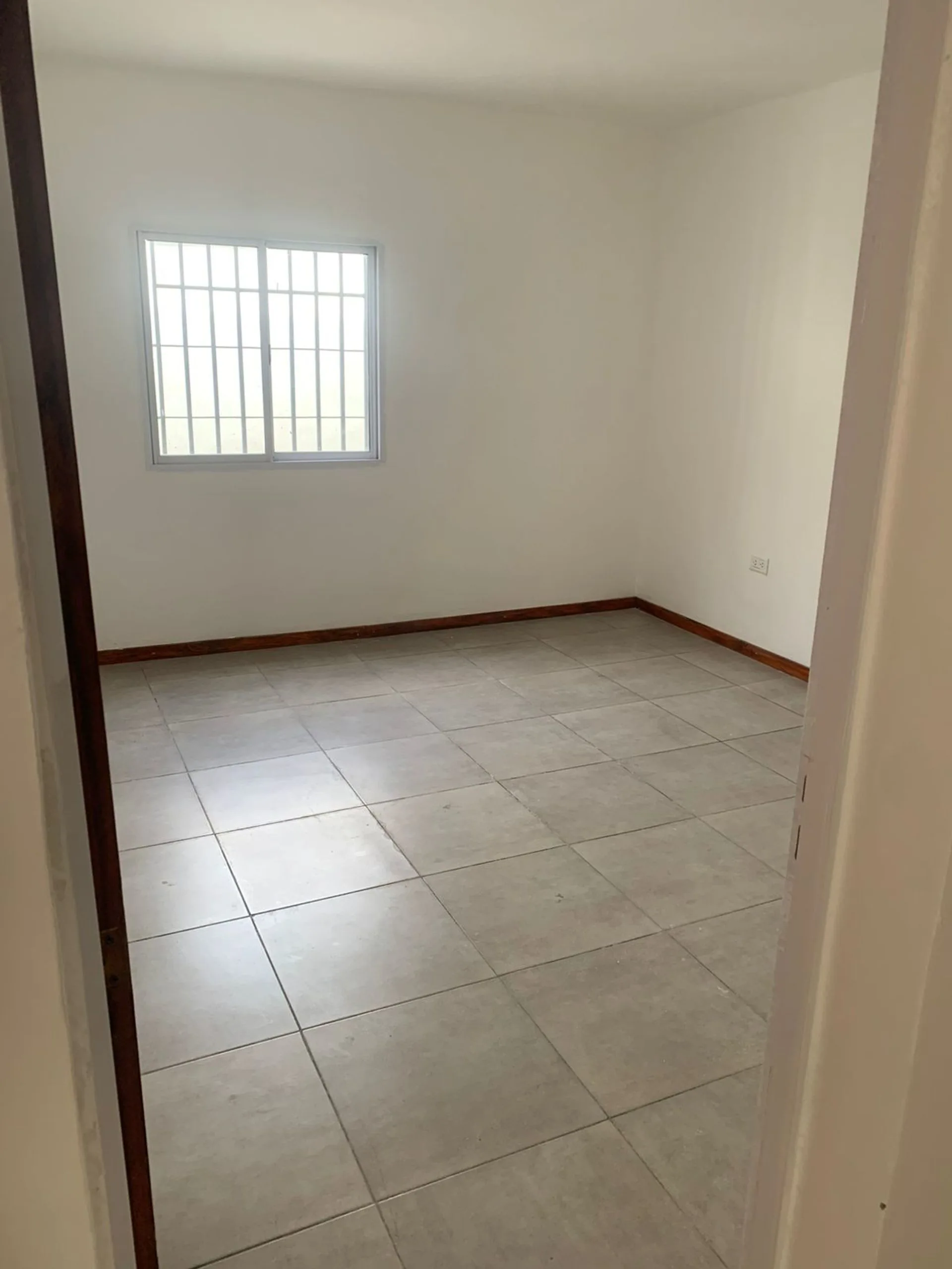 CASA EN VENTA 2 DORMITORIOS CON PATIO foto 5