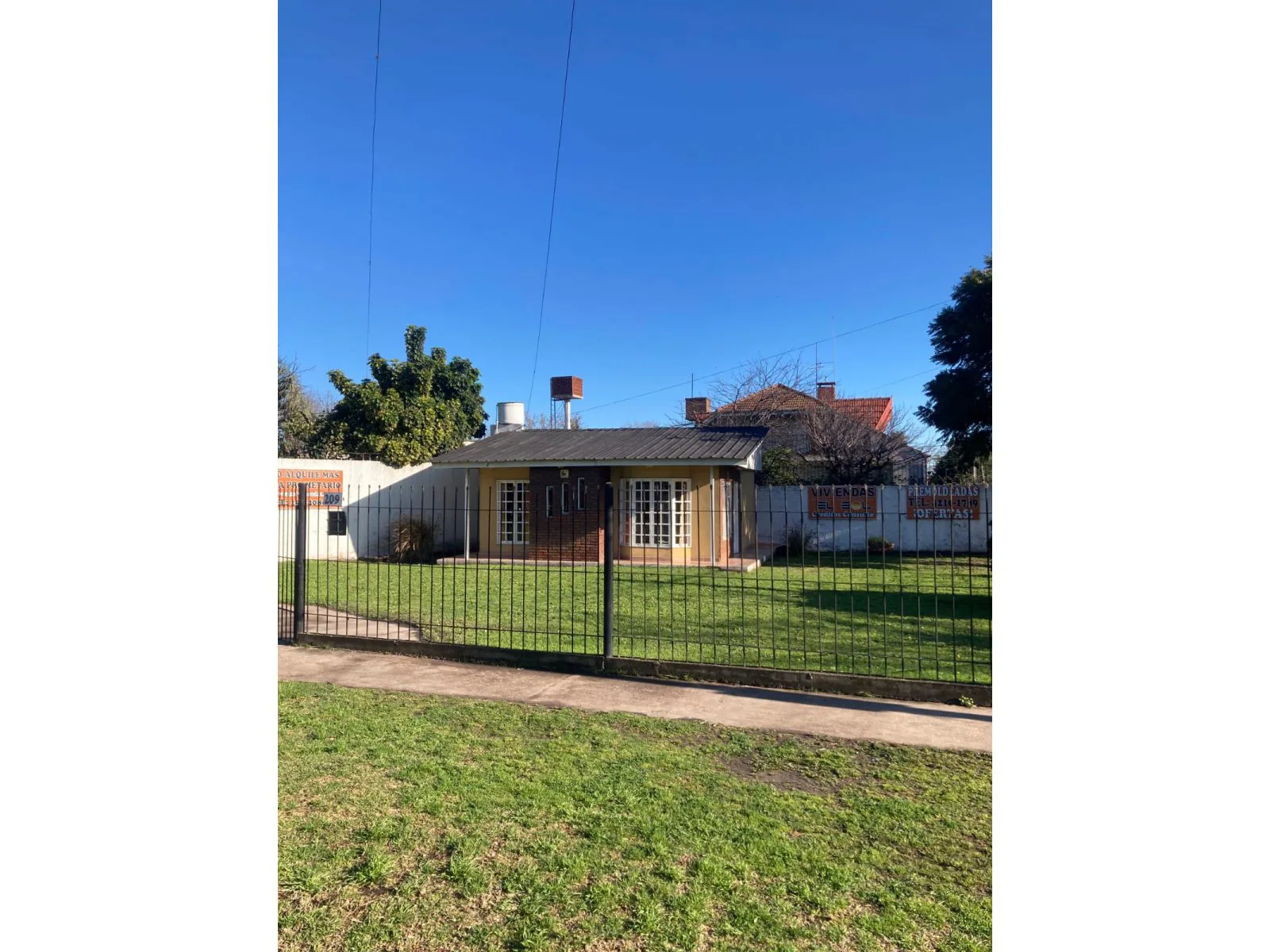 EXCELENTE ESQUINA EN VENTA !EN EL CRUCE DE FLORENCIO VARELA foto 5