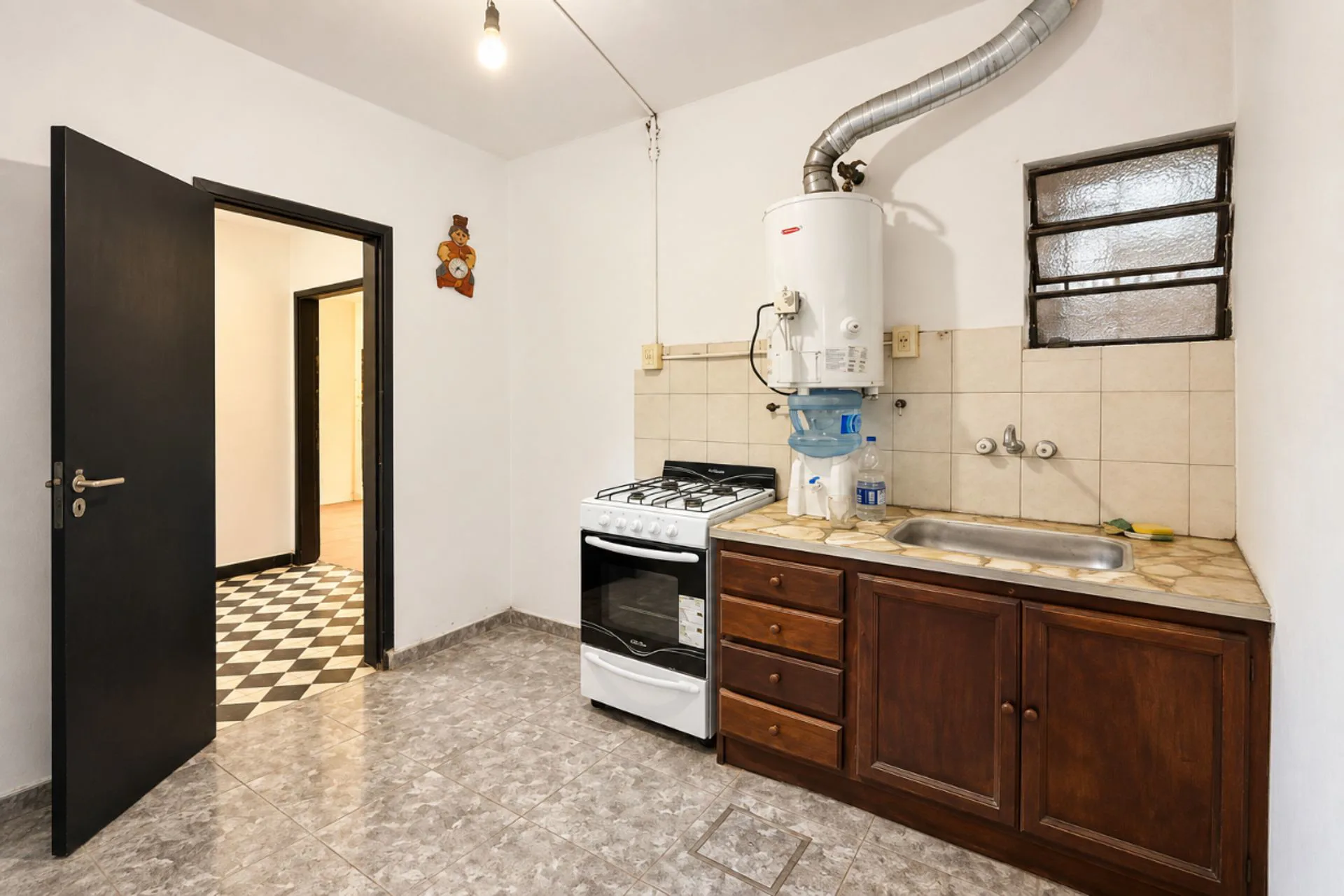 CASA VENTA GLEW 3 AMBIENTES SOBRE LOTE DE 300 M2 foto 2
