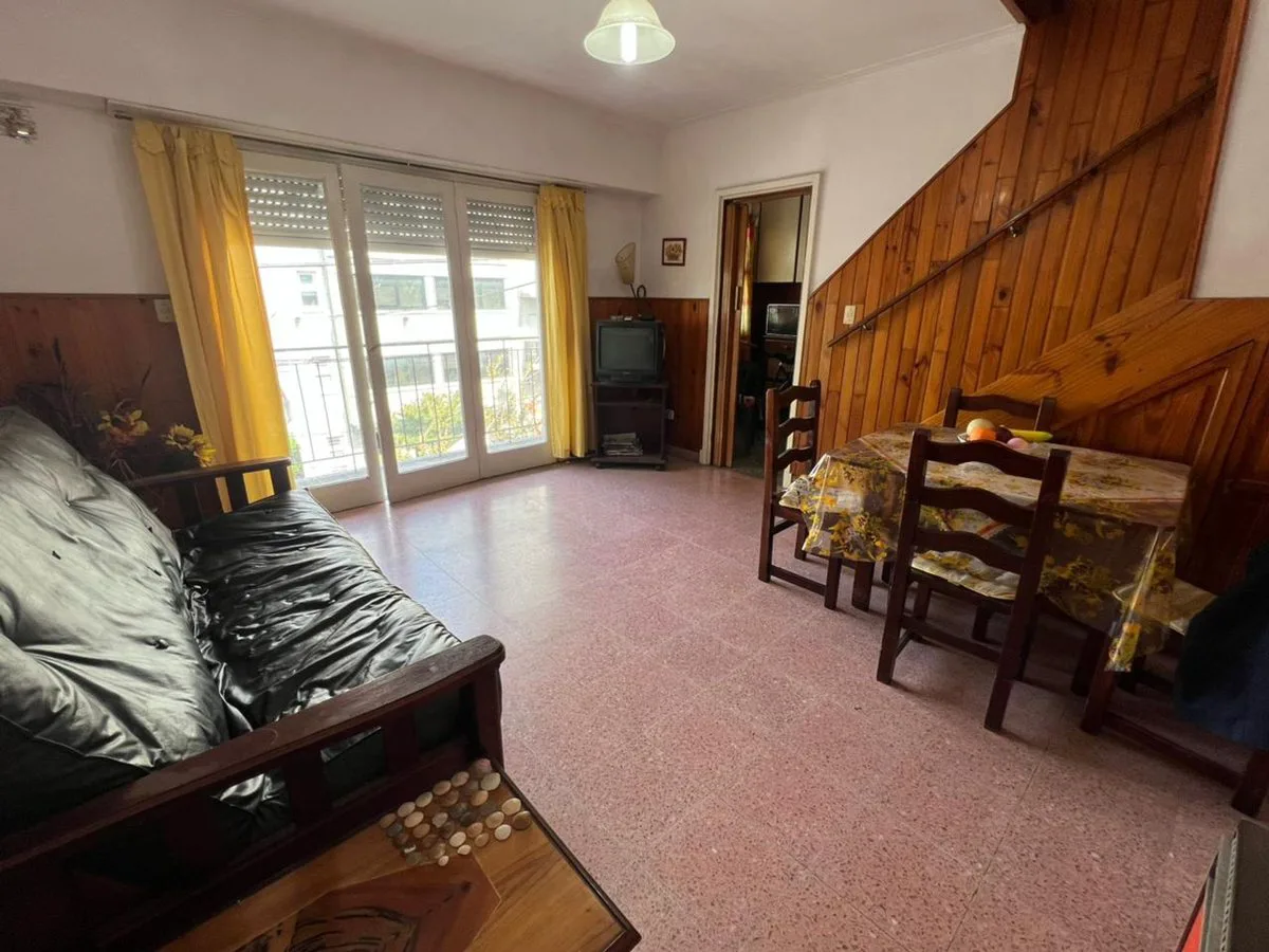 VENTA DEPTO TIPO DUPLEX 3 AMBIENTES LA PERLA
