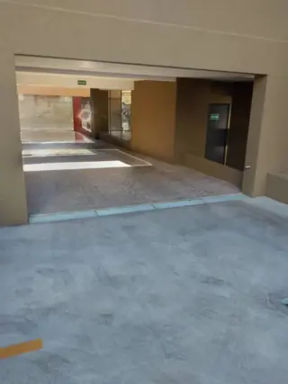 Cochera en venta dentro de edificio foto 1