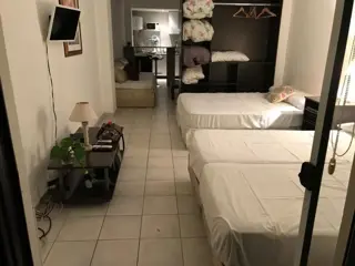 alquiler departamentos por 1dia 1 noche y mas dias  Palermo queens a pasos del movistar arena conciertos .2/4 personas piscina cocheras wifi y netflix foto 2