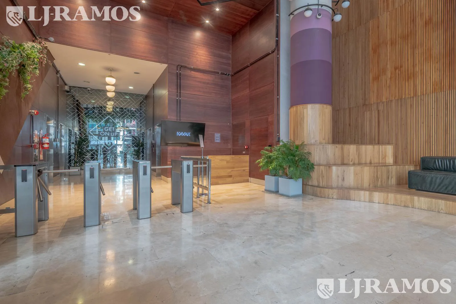 Oficina en Alquiler en  Retiro - ESMERALDA  N°950 - PISO  11 foto 4
