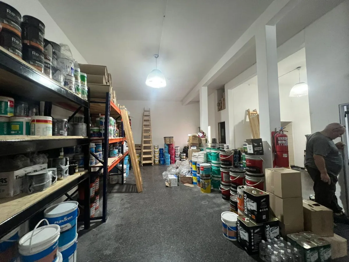Local Comercial Venta sobre Av. Hipólito Yrigoyen foto 5