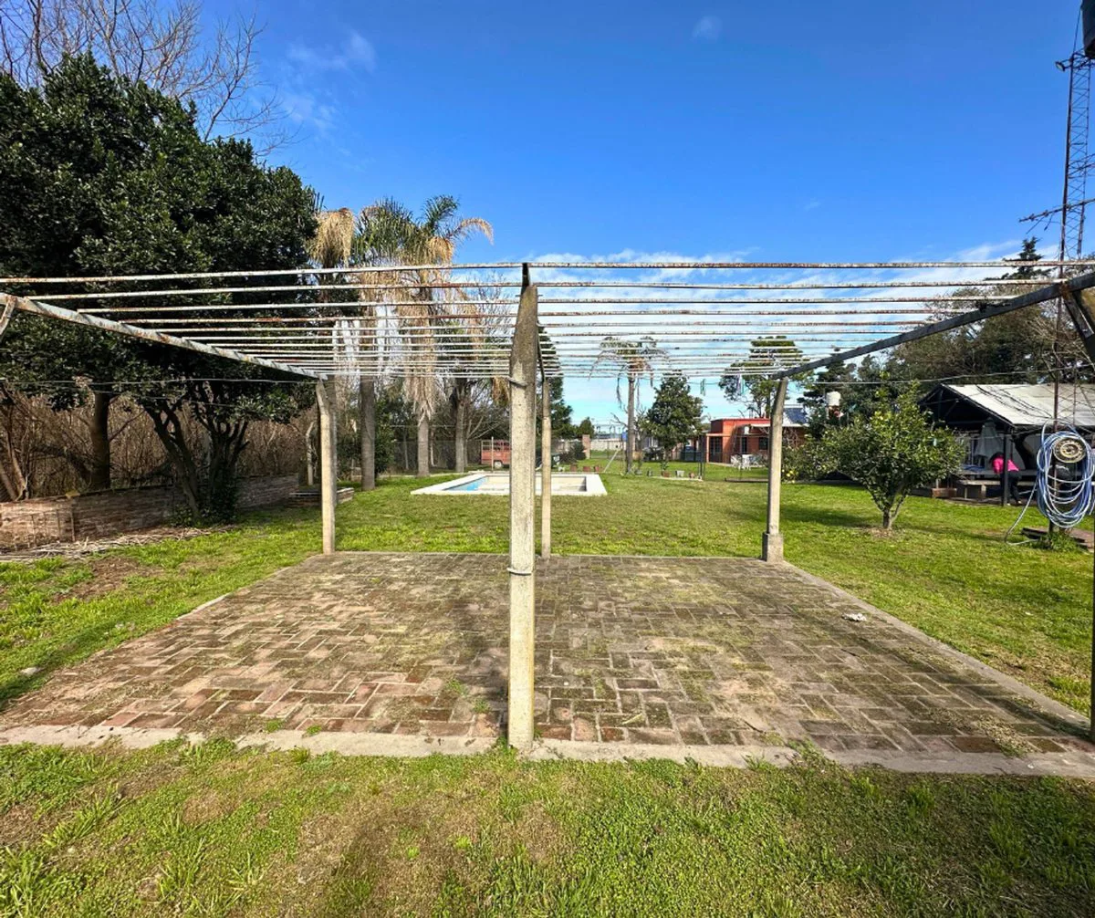 TERRENO DE 990 MT2 EN VENTA SOBRE AO12 Y AU BS AS foto 3