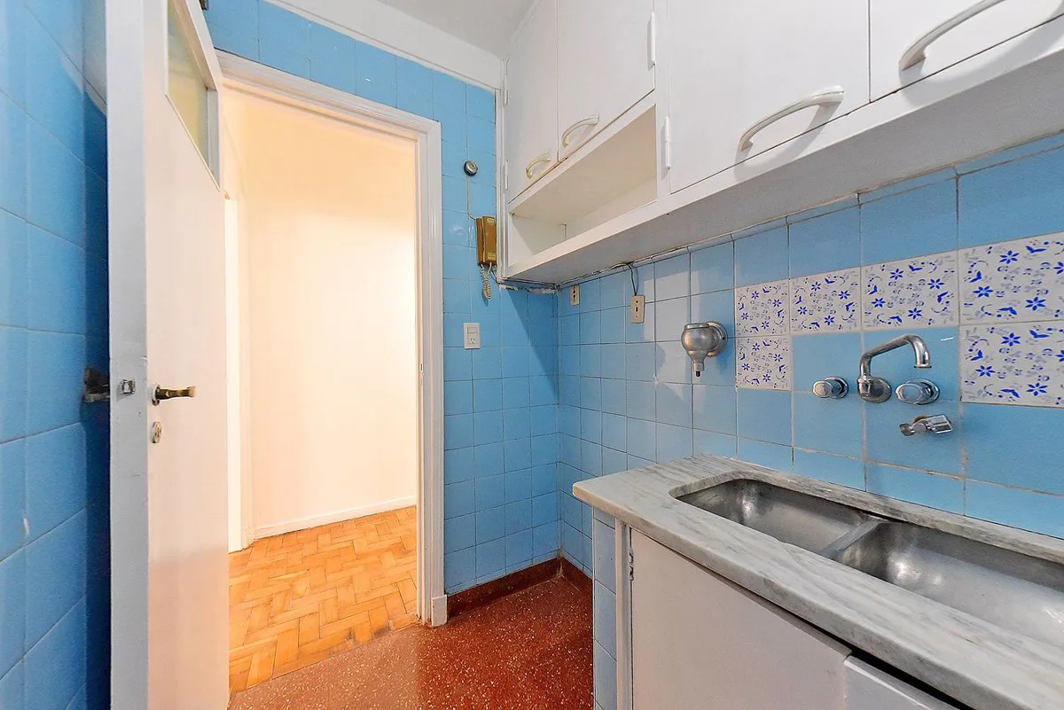 VENTA DEPTO FLORES CON RENTA 3 AMB  CON BALCÓN foto 4