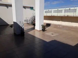 Monoambiente Corrientes al 6400 con cochera piso 9 vista a parque Pileta SUMA Laundry foto 2