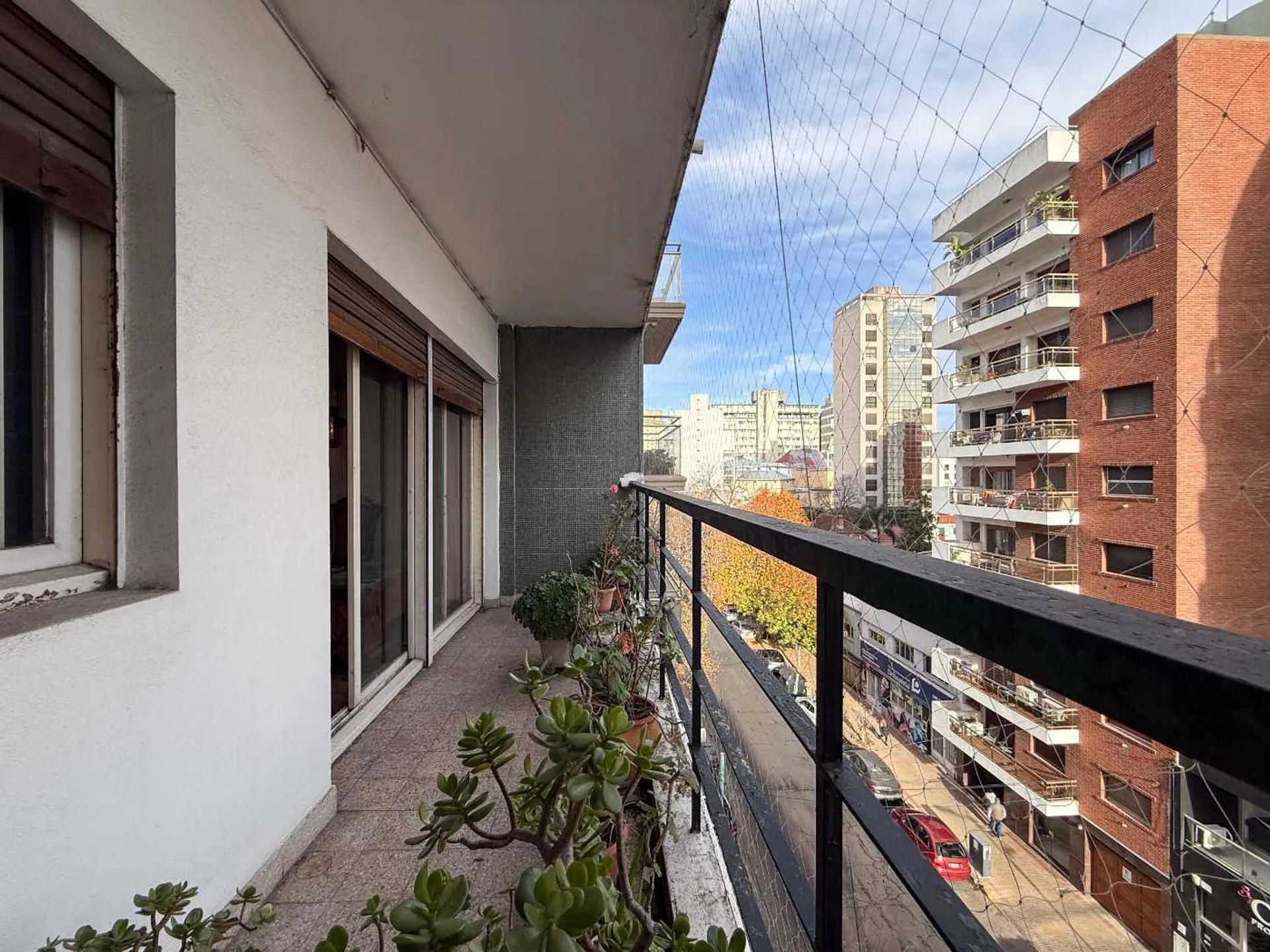 Departamento 3 dormitorios Venta La Plata Cochera foto 5