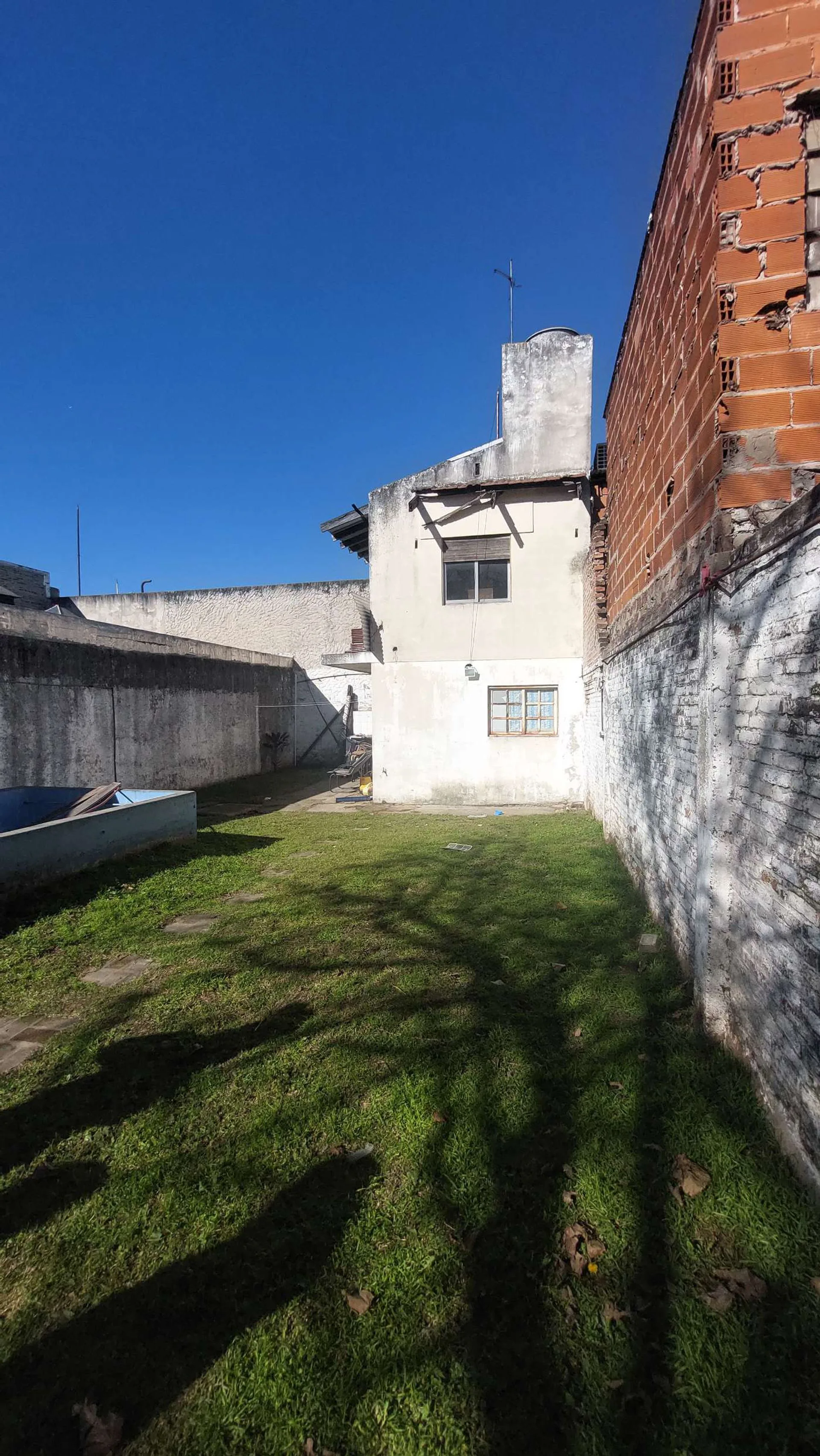 Venta Lote Zona Industrial 376m2 Olivos foto 3