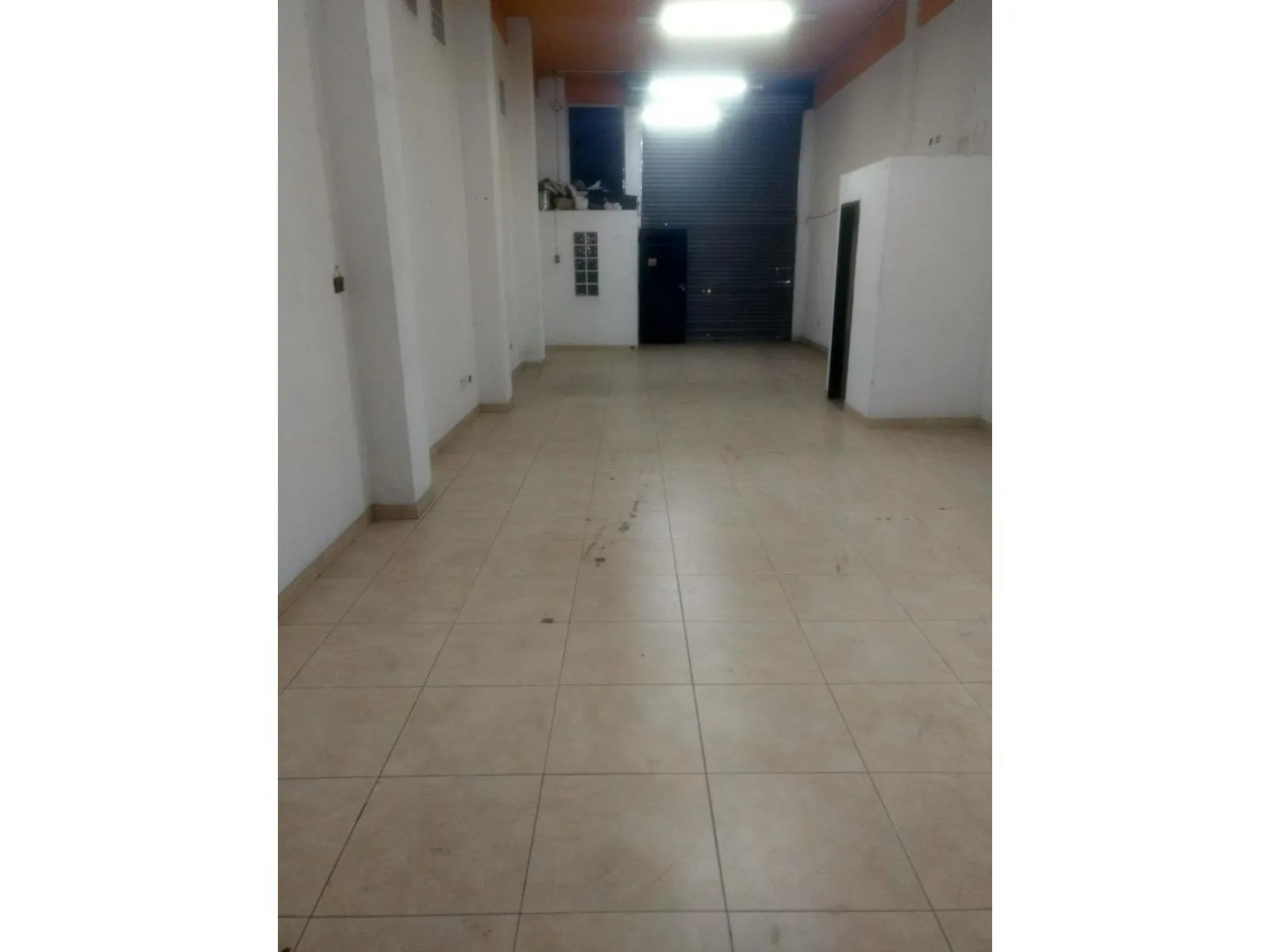Venta Local Sobre Av. Don Bosco En Morón foto 4