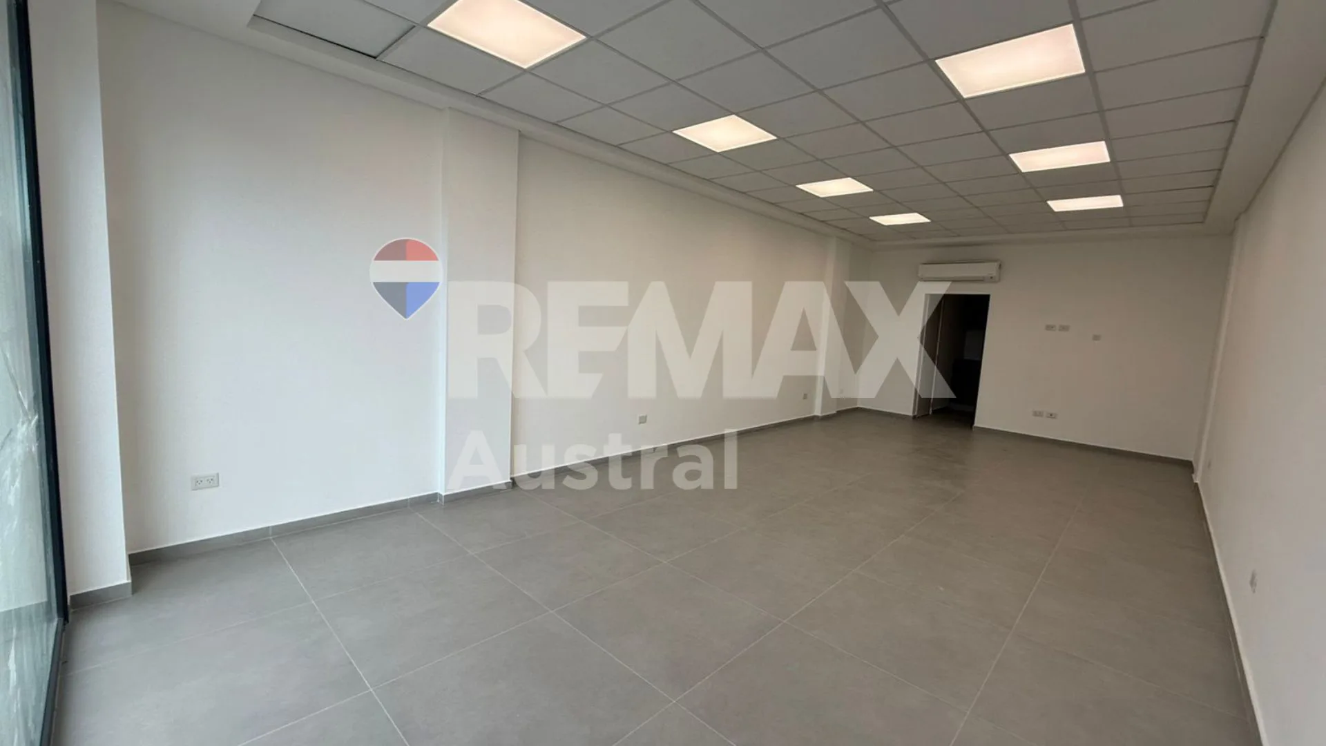 Local Comercial a Estrenar ALQUILER foto 3