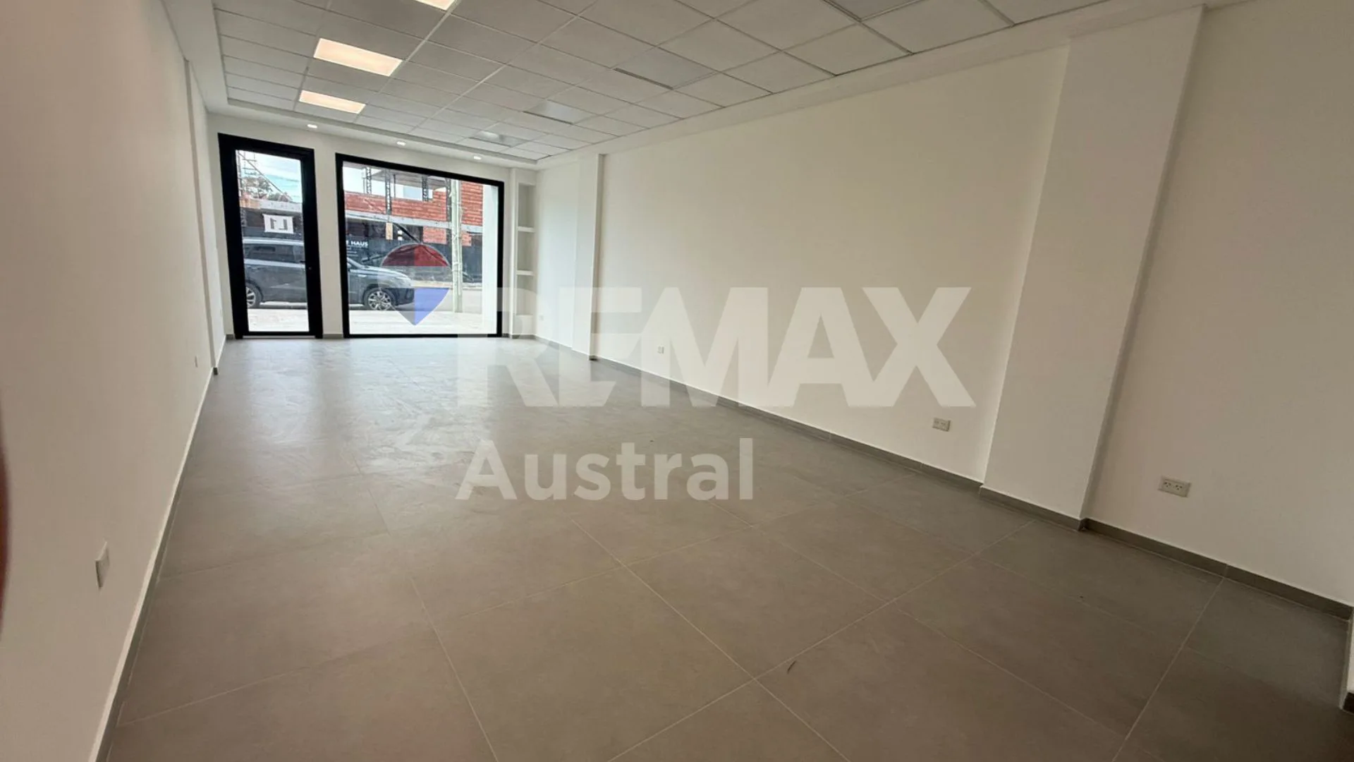 Local Comercial a Estrenar ALQUILER foto 4