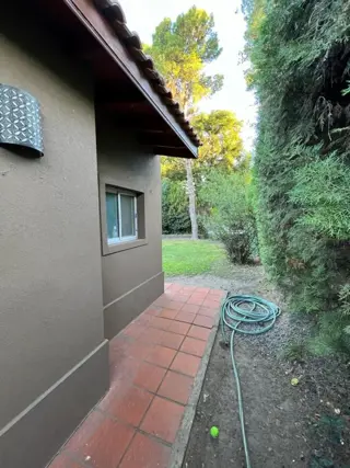 CASA EN VENTA EN EL CARMENCITO CON PILETA foto 3