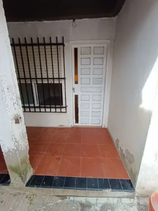 Casa con depto a reciclar foto 2