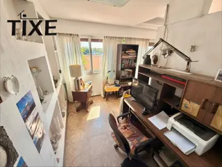 Oportunidad. Piso entero de 154 m², 5 ambientes, terraza propia y orientación norte. foto 5