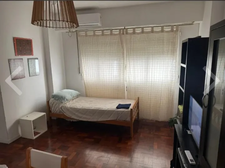 Se vende un departamento de 3 ambientes al frente - Balvanera foto 3