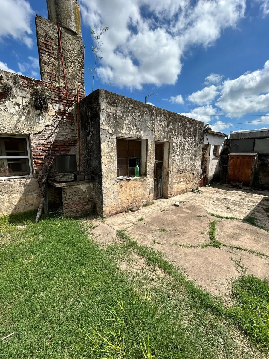 VENTA Terreno con edificación a demoler en Roldán foto 3