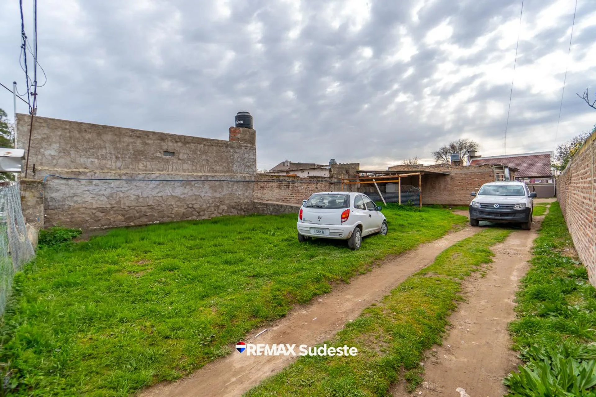 VENTA CASA 3 DORMITORIOS - VILLA MUÑIZ foto 2