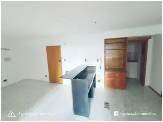VENDE: Oficina con 2 Privados /  Zona Cañada foto 3