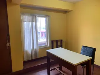 3 Oficinas con recepción y baño en Berazategui centro foto 1