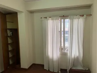 3 Oficinas con recepción y baño en Berazategui centro foto 2