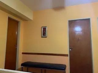 3 Oficinas con recepción y baño en Berazategui centro foto 3