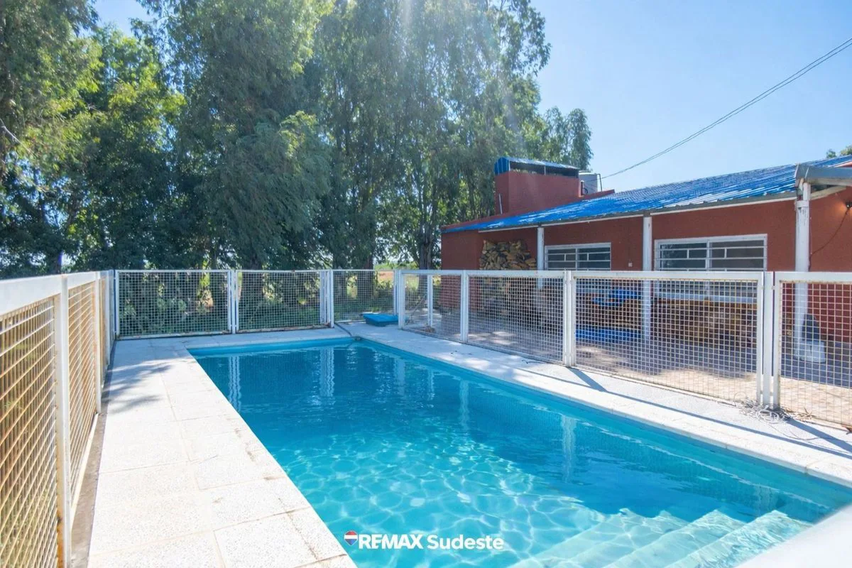 Venta quinta rural con doble vivienda y galpón foto 4