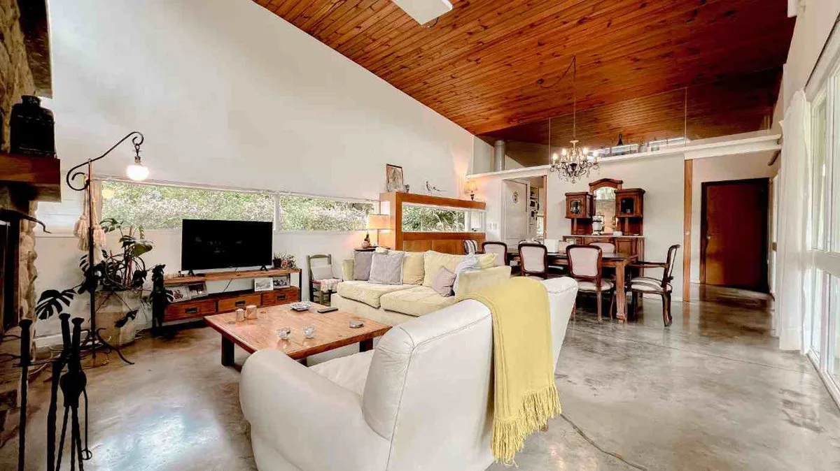 VENTA CASA 5 AMBIENTES PILETA BOSQUE PERALTA RAMOS foto 5