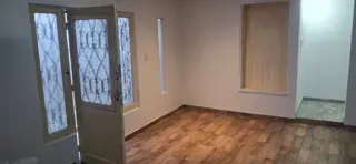 CASA EN VENTA EN LANÚS OESTE LISTA PARA HABITAR foto 1