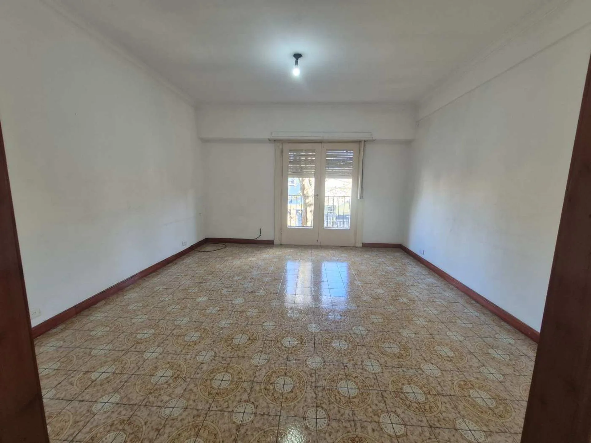 ALQUILER PH 3 AMB 1° PISO LANUS ESTE SIN EXPENSAS