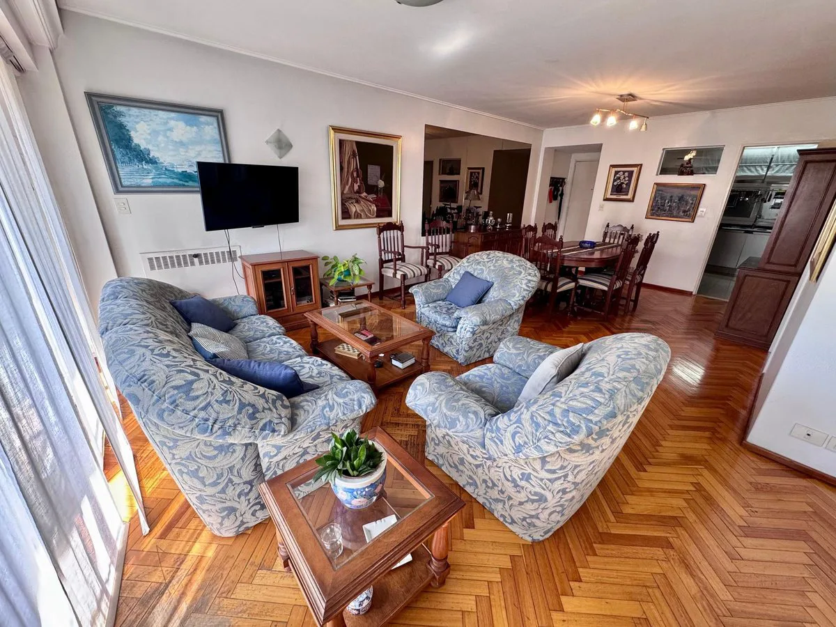 VENTA DEPTO BELGRANO 7 AMB COCHERA BALCON BAULERA foto 2