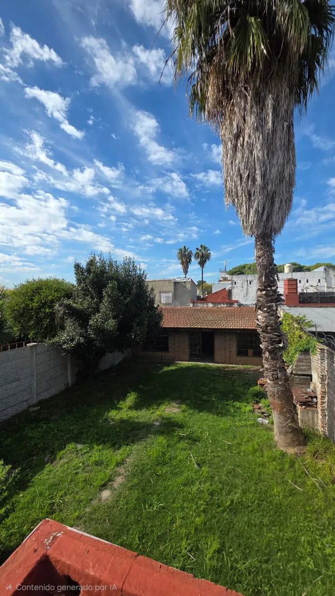 VENTA CASA 5 AMB. P.AVELLANEDA COCHERA QUINCHO foto 2