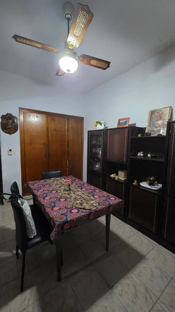 VENTA CASA 5 AMB. P.AVELLANEDA COCHERA QUINCHO foto 4