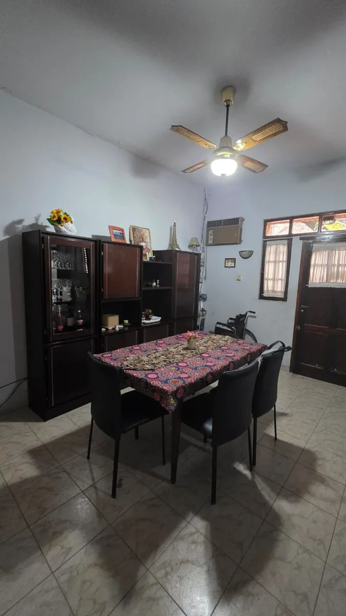 VENTA CASA 5 AMB. P.AVELLANEDA COCHERA QUINCHO foto 5