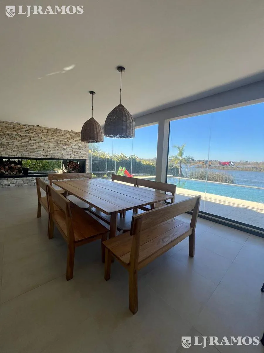 Al lago!! Casa en  venta Barrio Muelles,  Puertos / Escobar foto 5