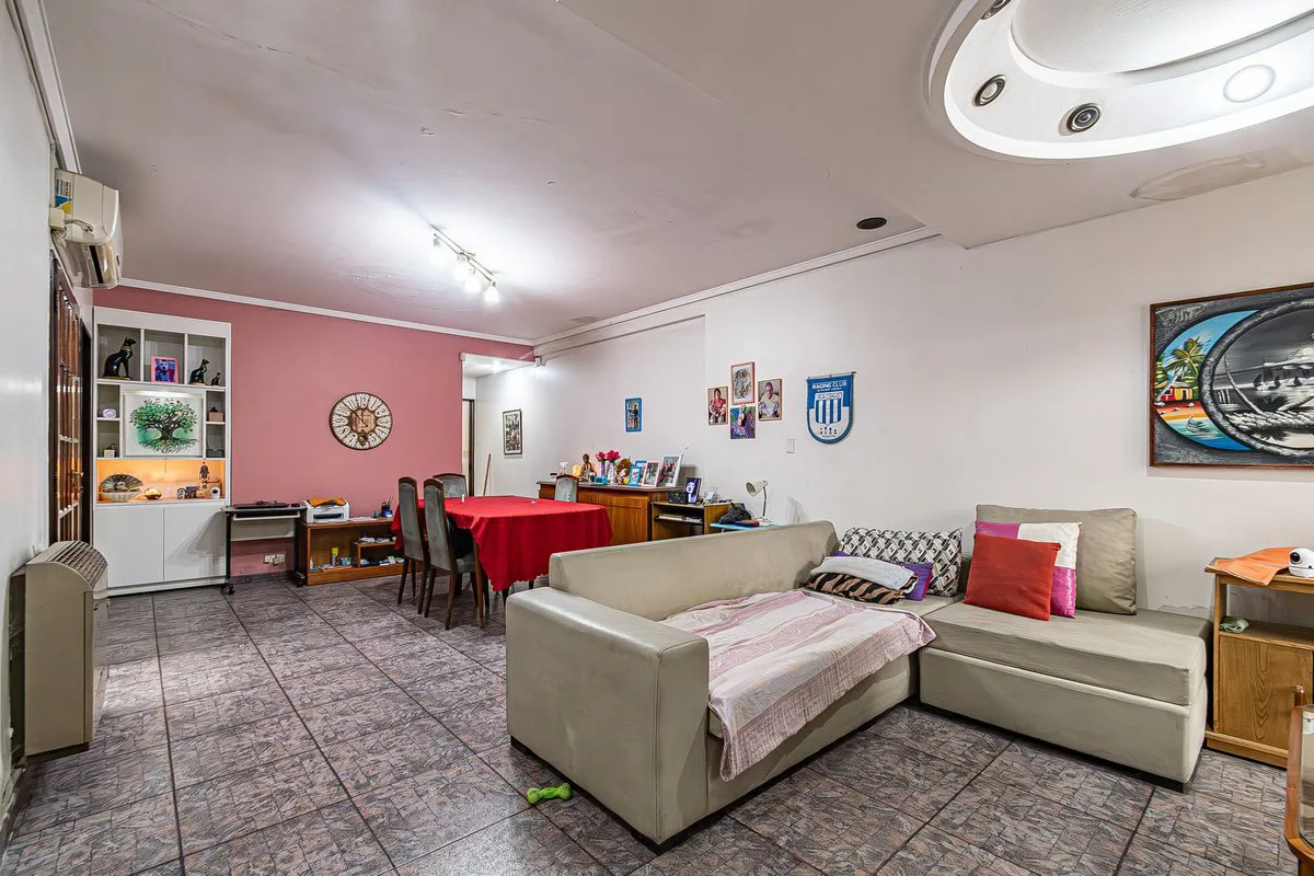 VENTA CASA 5 AMB CON TERRAZA Y COCHERA EN BARRACAS foto 4