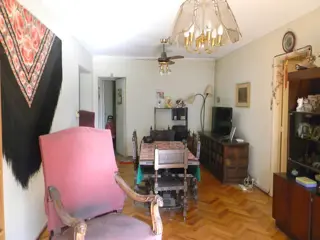 VENTA : : 3 AMB. c/DEPEND. : : AV. ENTRE RIOS 700 : : U$S 152000 : : RETASADO!! foto 1