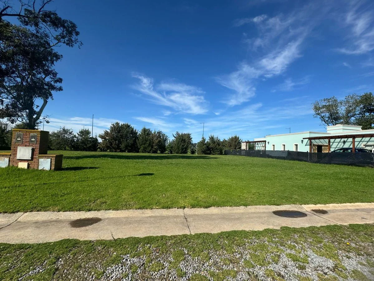 VENTA LOTE  DE 642 MTS BARRIO LA AURELIA foto 5