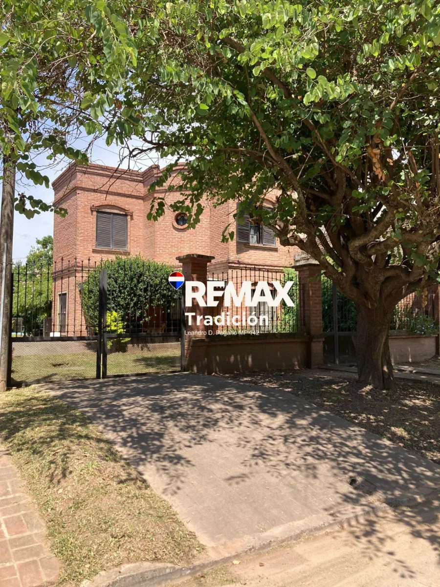 VENTA CASA 3 DORM CON PILETA RESISTENCIA CHACO foto 2