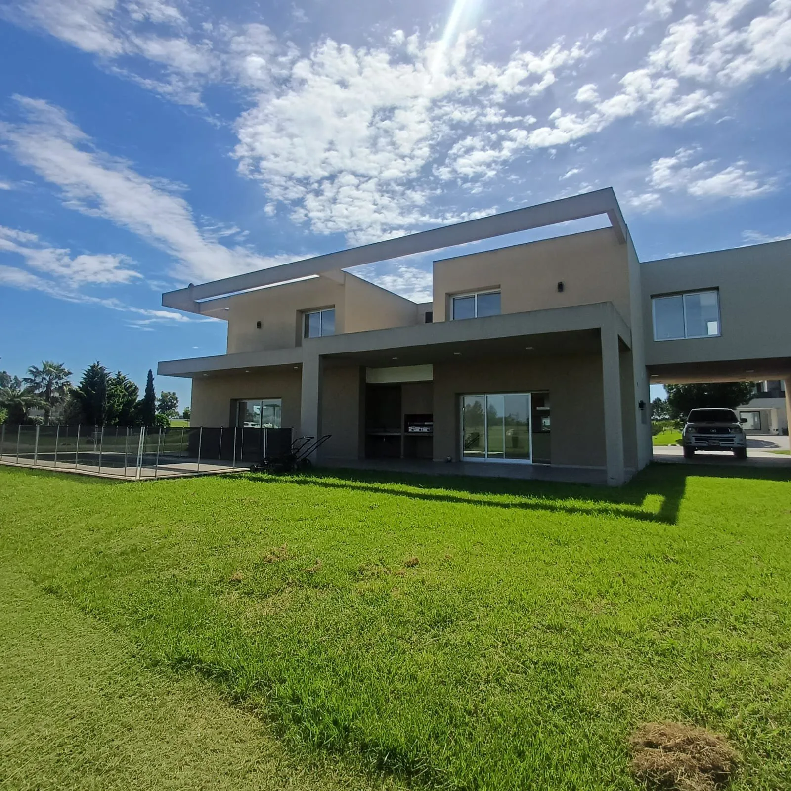 Casa 5 ambientes en La Providencia Resort y Country club, Canning foto 2