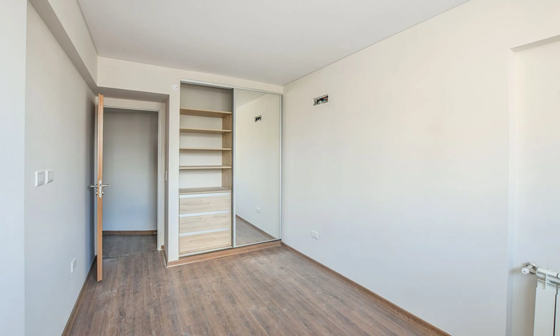 VENTA PISO EXCLUSIVO DE CATEGORIA 3 DORMITORIOS foto 4