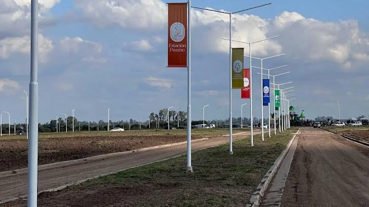 TERRENO 400M2 ESTACIÓN PARAÍSO - PIÑERO foto 2