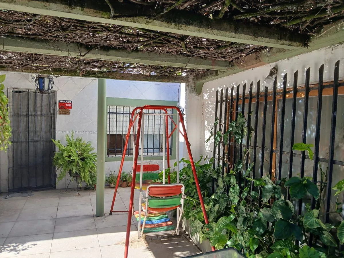 VENTA CASA 3 AMBIENTES GONZALEZ CATAN foto 3