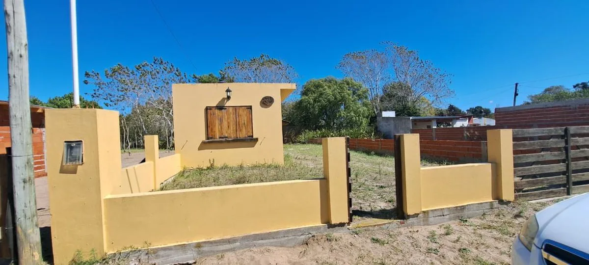 VENTA DE CASA EN SAN CLEMENTE DEL TUYU