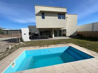 CASA A ESTRENAR EN BARRIO PRIVADO LOMAS DE RUSSELL foto 2