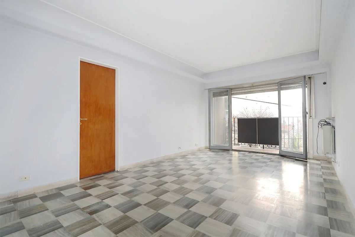 VENTA DEPARTAMENTO 4 amb. balcón Parque Chacabuco foto 2