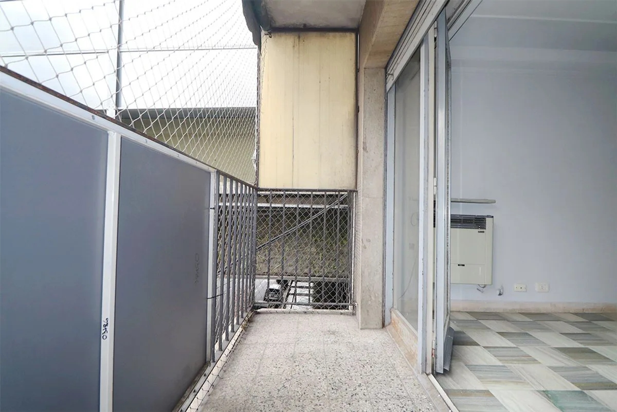 VENTA DEPARTAMENTO 4 amb. balcón Parque Chacabuco foto 4
