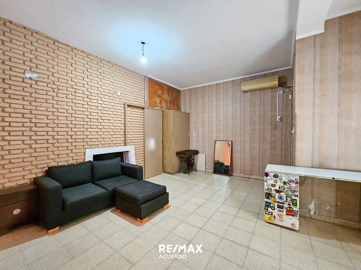 SAN NICOLAS VENTA LOTE CON DOS VIVIENDAS 2 HAB C/U foto 2