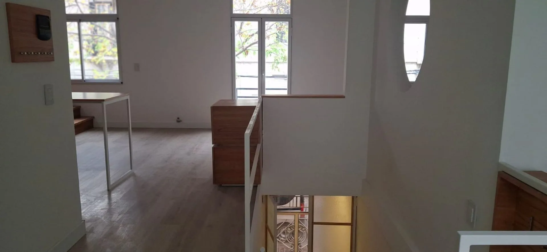 Venta casa planta alta Montevideo y Sarmiento foto 3