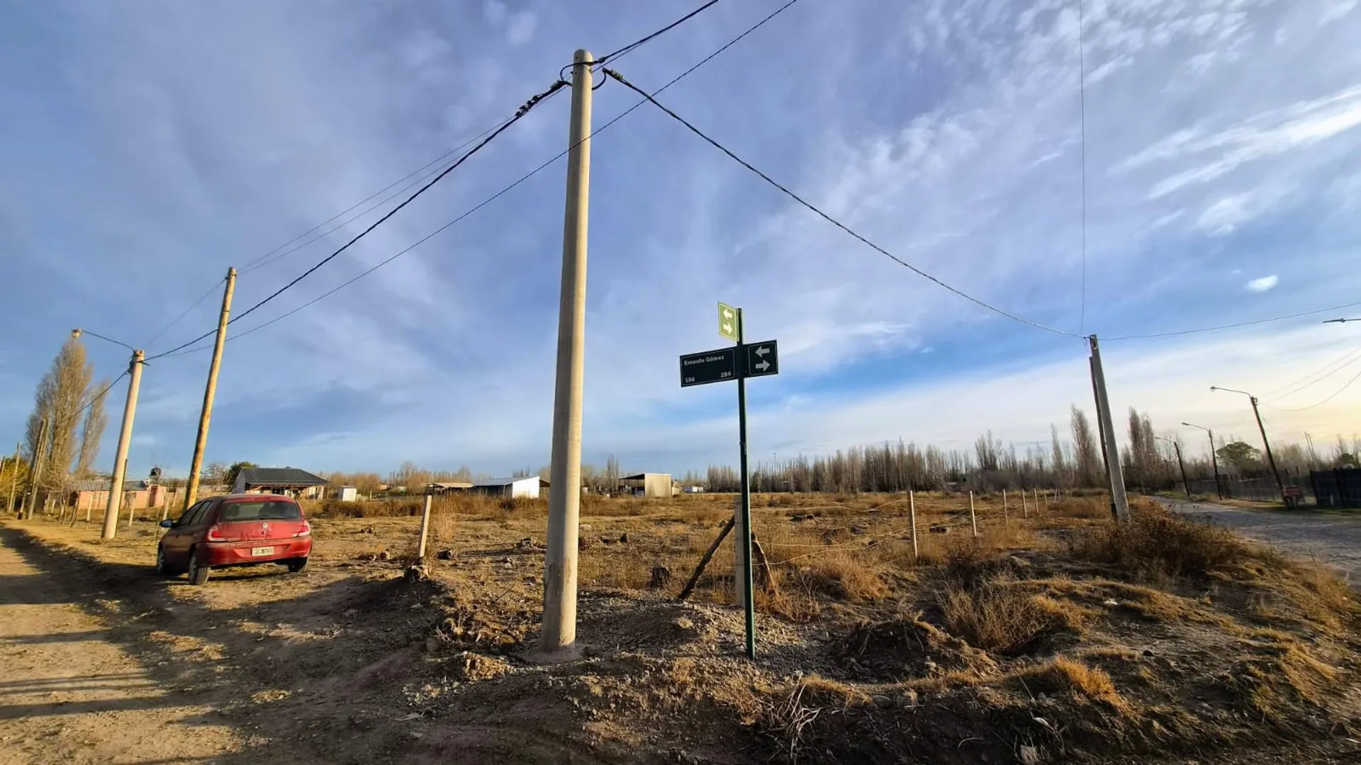 TERRENO EN VENTA B° KNUDSEN, PLOTTIER foto 3